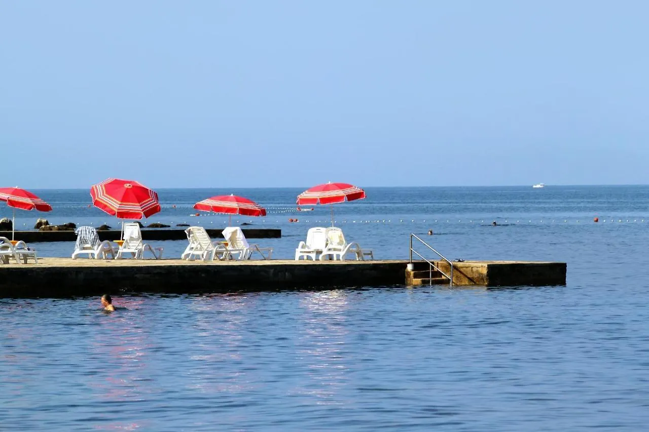 Apartments With A Parking Space Umag - 16354
