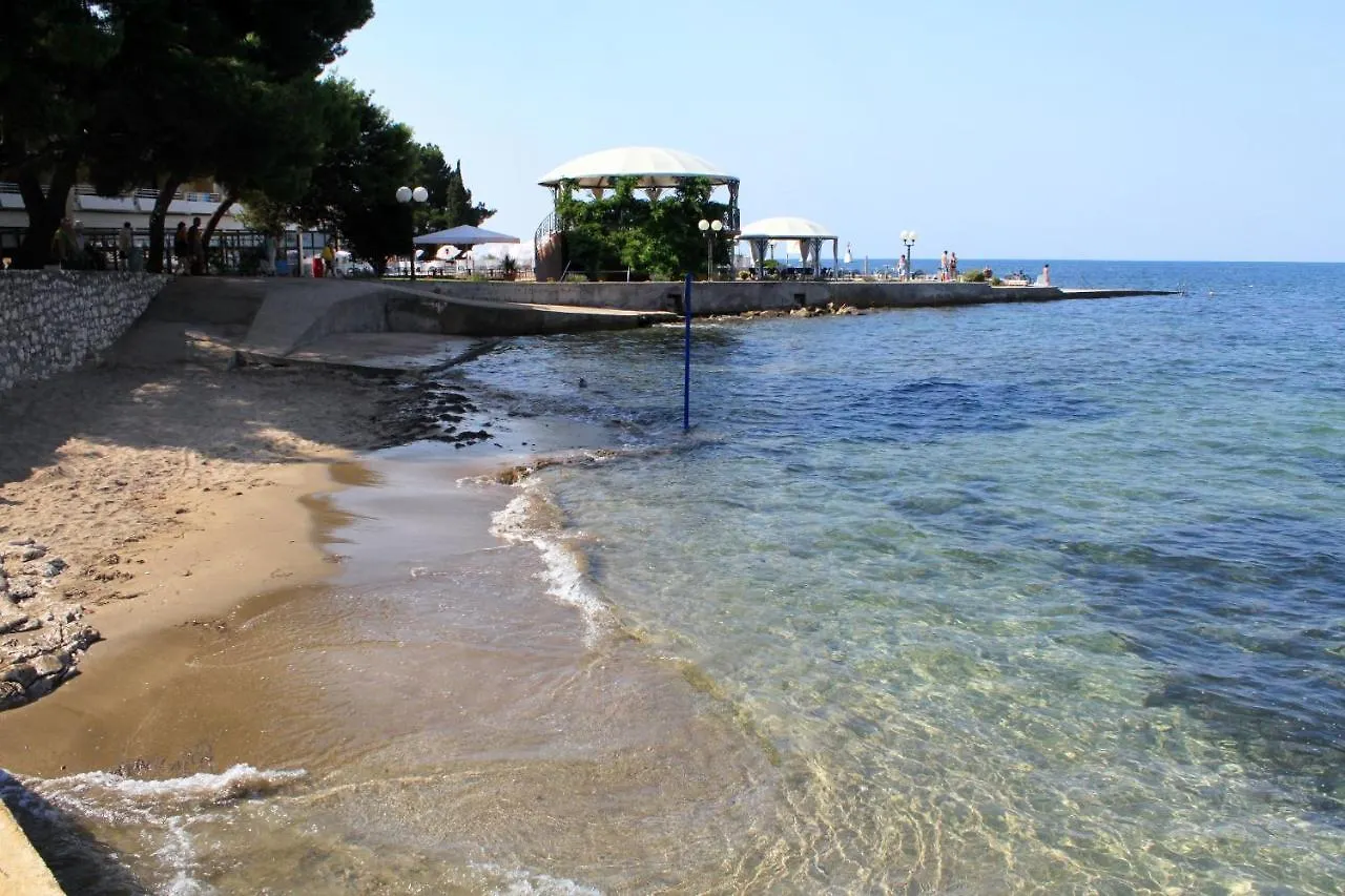 Apartments With A Parking Space Umag - 16354